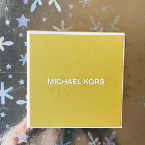 Michael Kors Chain Bracelet With Crystal heart   MSRP : $135  NWT - Picture 5 of 5